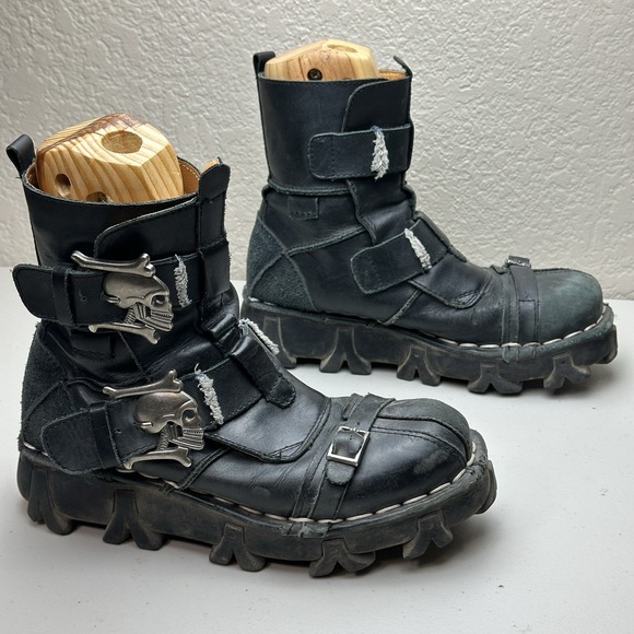UsedBlack Leather Skull & Bones Goth Biker Boots 1809-255 Size 7.5/Men's 9/WM